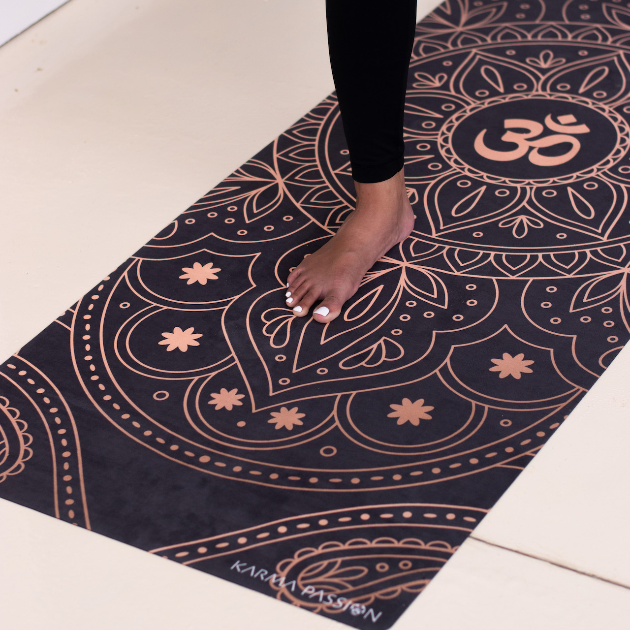 Tapis de yoga en liège Mandala Boho 4mm - karma passion pour le yoga
